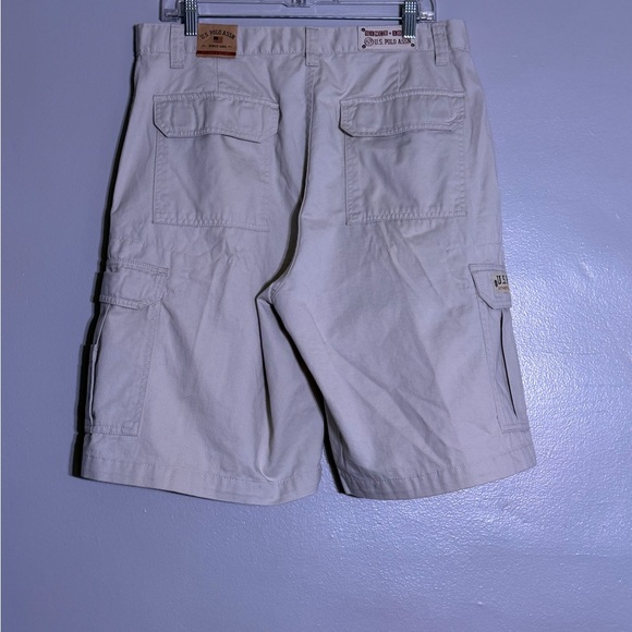 U.S. Polo Assn. Men's Beige Cargo Shorts - Picture 3 of 7